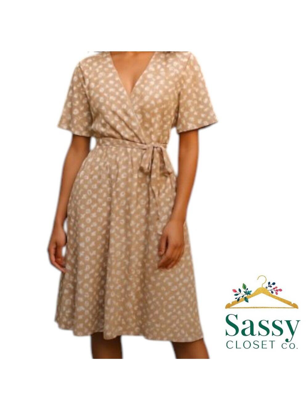 ✨ BEIGE White Polka Dot Wrap Dress M NWOT Boutique Boho Summer ☀️